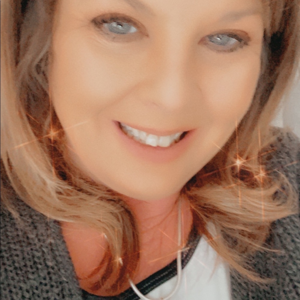Meet your Posher, Rebecca